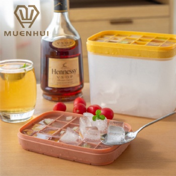  MUENHUI Wholesale Multifunctional Plastic Household Ice Mold Ice Cube Maker	